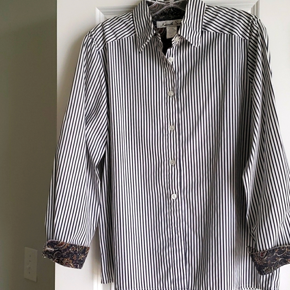 Kenneth Scott Ladies Blouse, Size 10, white with navy stripes,  paisley cuffs